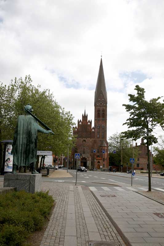 w-DK_8932-Odense-Eglise  