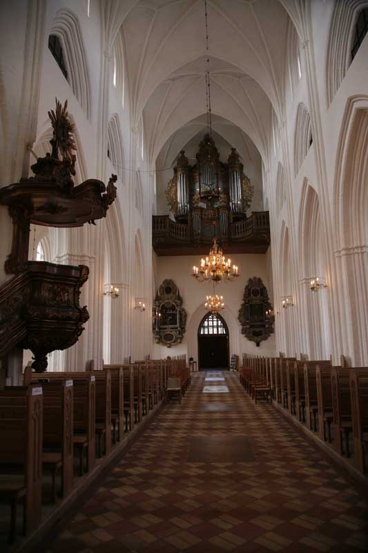w-DK_8976 -Eglise-int