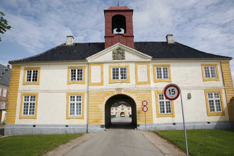 w-DK_9131-Valdemars_Schloss