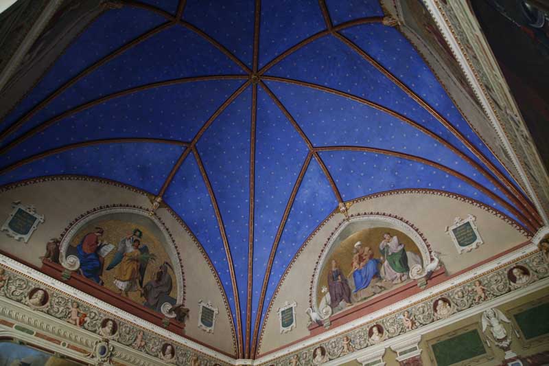 w-DK_9522-Roskilde-Dom-plafond-chapelle